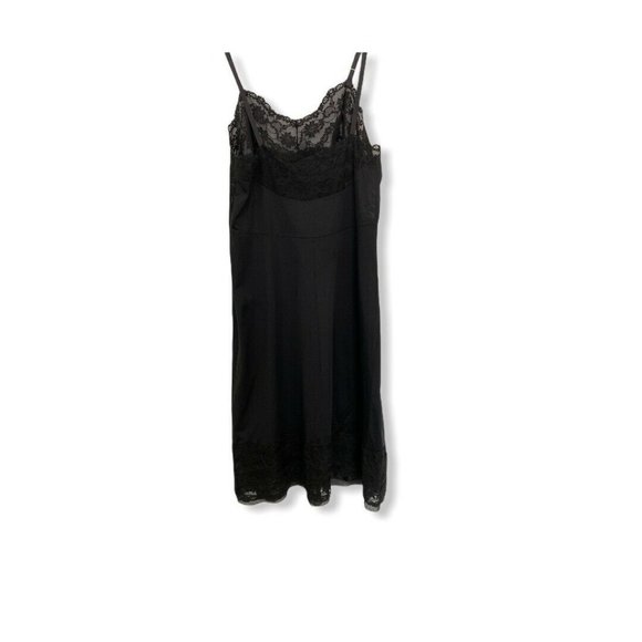 70’s Gorgeous Lace Nylon Kayser Slip Size 38 by Kayser main image 1